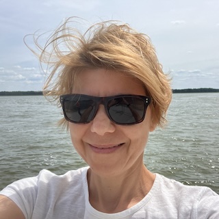 /cdn/goscie/agnieszka_mrozek.jpg