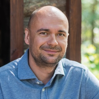 /cdn/goscie/mariusz_antolak.jpg